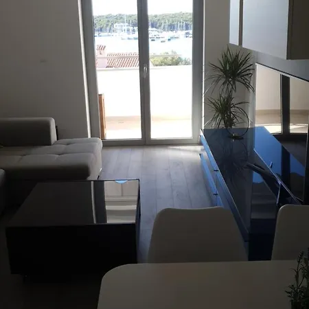 Kan Apartment *